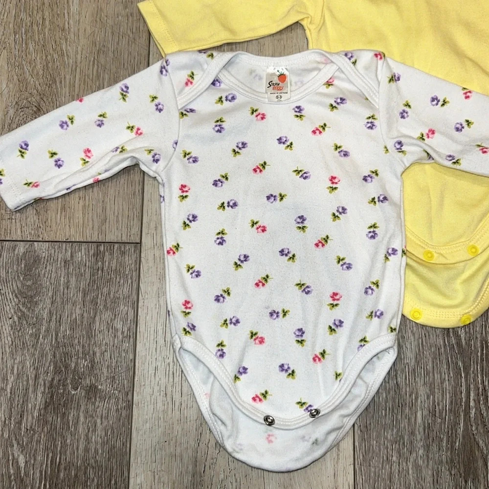 baby girl onesie - Picture 2 of 7